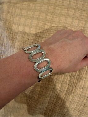 Silver Oval Link Bracelet